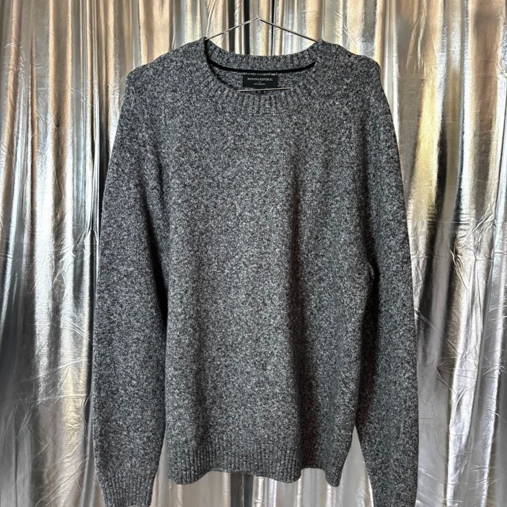 Banana Republic Grey Marled Knit Crewneck Sweater